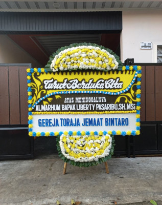 Papan Bunga Duka di Buluran Kenali