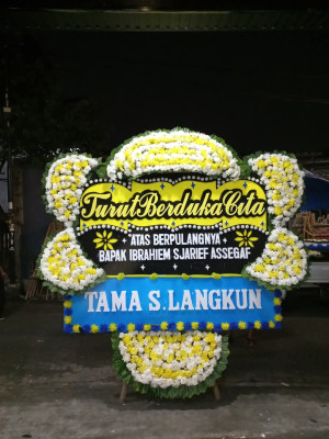 Papan Bunga Duka di Buluran Kenali